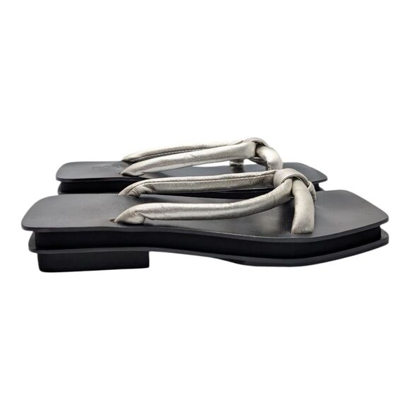 Martinez Roque Silver Sandals Flats Metallic Knot Detail Slip-On US 8.5 - Picture 8 of 16